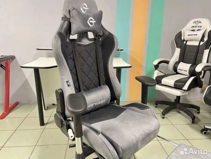 Игровое геймерское кресло компьютерное