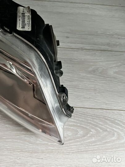Фара на Форд Фокус 3 Оригинал