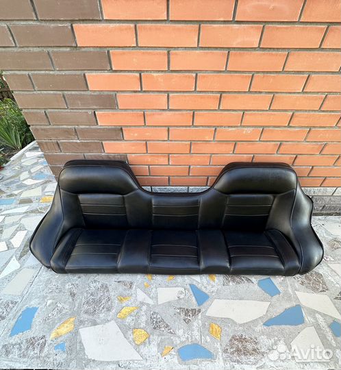 Диван в катер