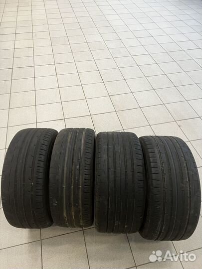 Dunlop SP Sport Maxx RT 2 245/40 R19 и 275/35 R19 100Y