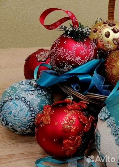 Новогодние ёлочные игрушки