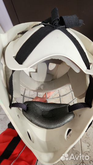 Вратарский хоккейный шлем взрослый