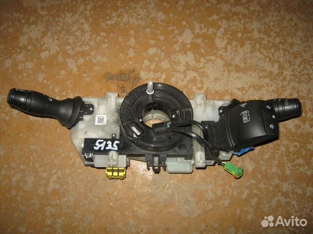 Переключатель подрулевой Renault Megane 3