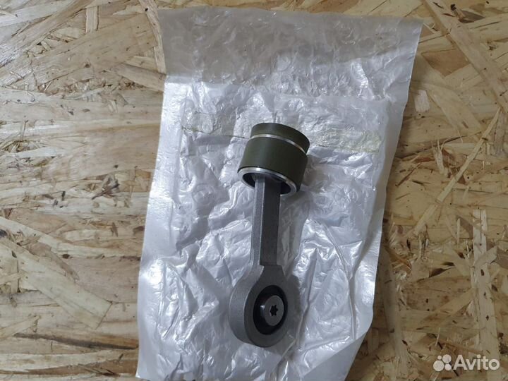 Поршень с кольцами компрессора range rover sport