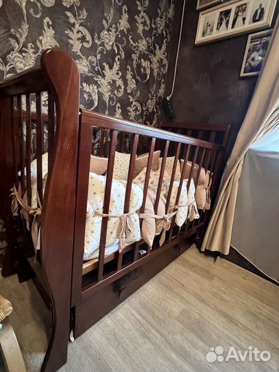 Детская кроватка