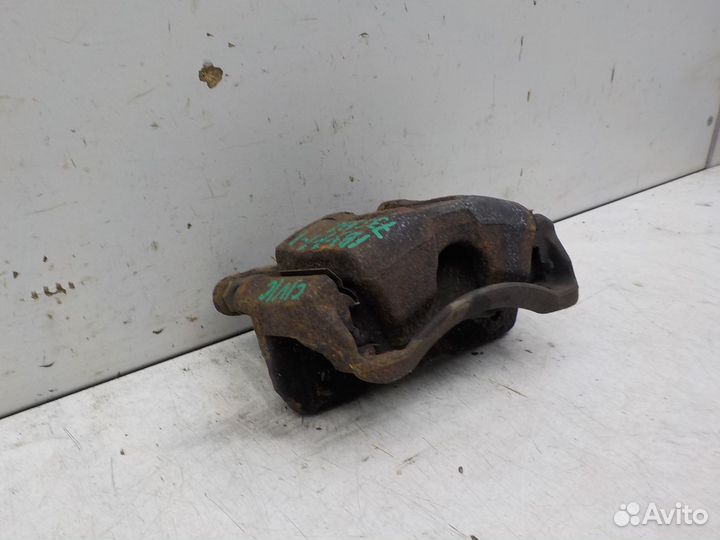 Суппорт передний левый Honda Civic