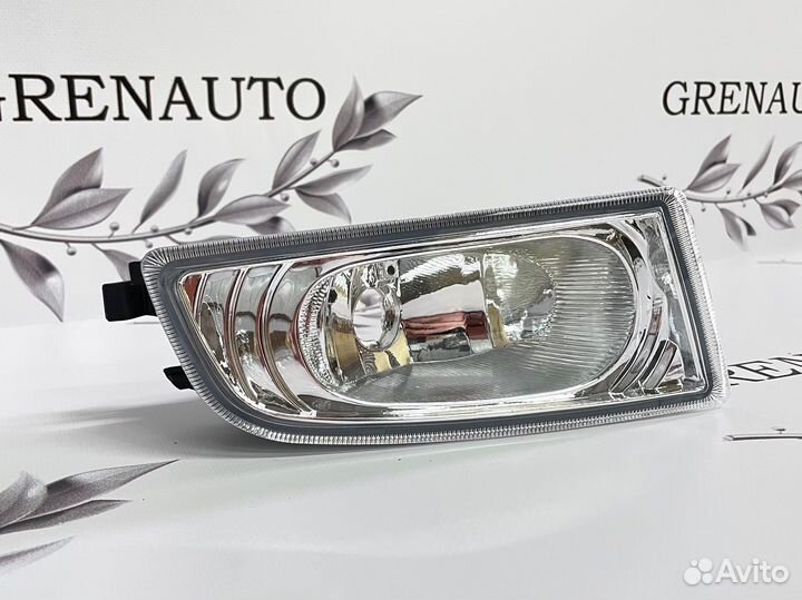 Противотуманная фара правая Honda Civic 8 4D седан