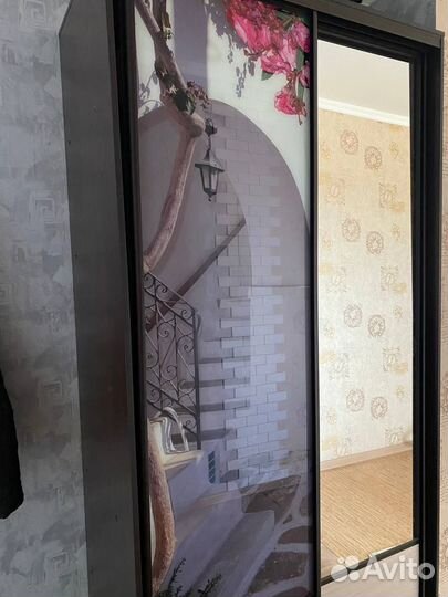 Шкаф купе с зеркалом