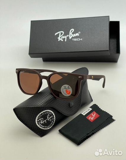 Солнцезащитные очки Ray-Ban