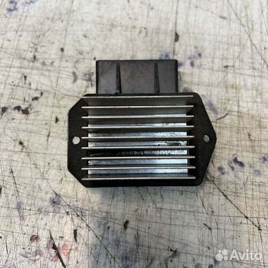 Резистор отопителя Toyota Avensis T250