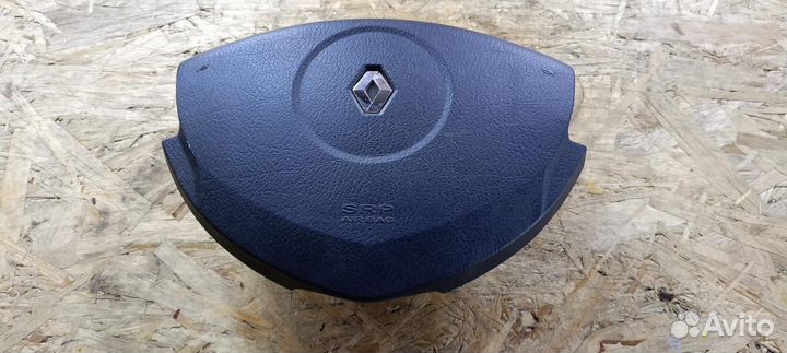 Подушка безопасности в рулевое колесо Renault