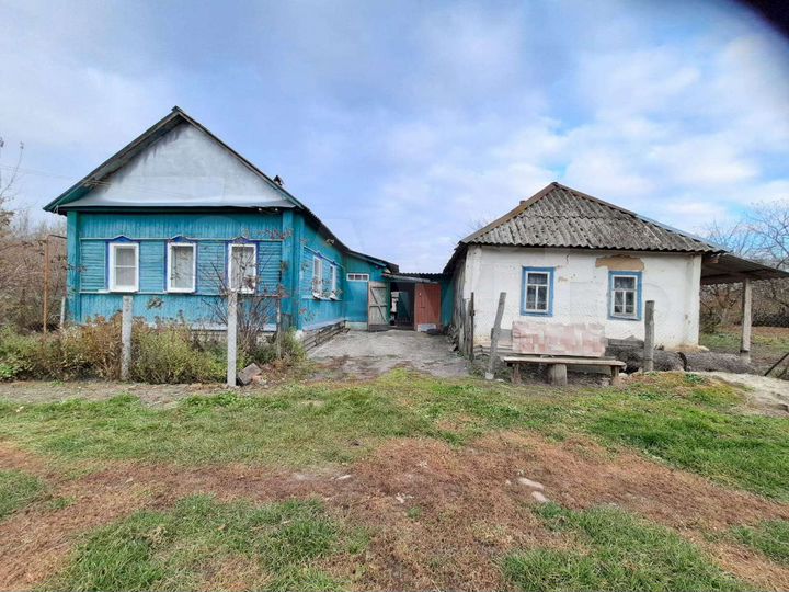 Дом 53 м² на участке 1,36 га