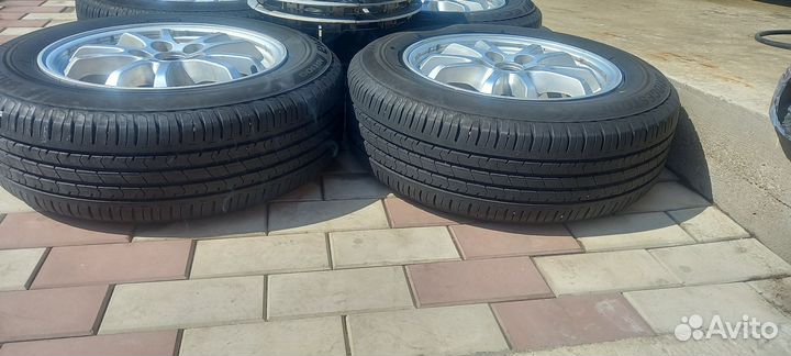 Bridgestone Alenza Sport 195/65 R15