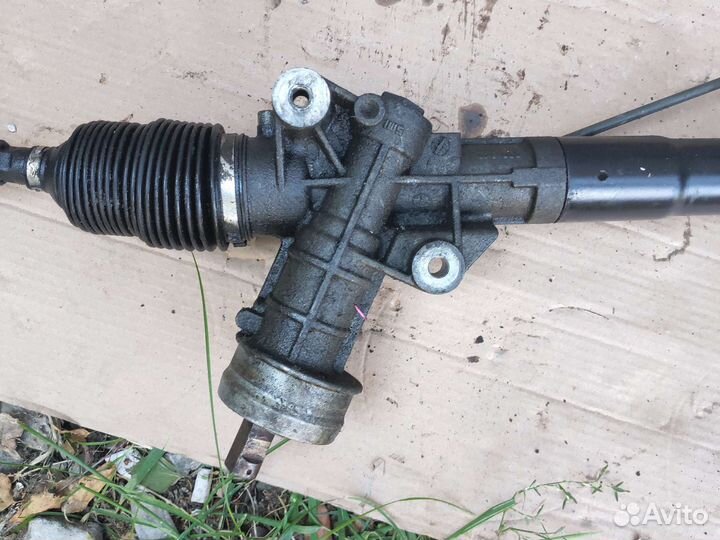 Рулевая рейка на Audi A4 B5