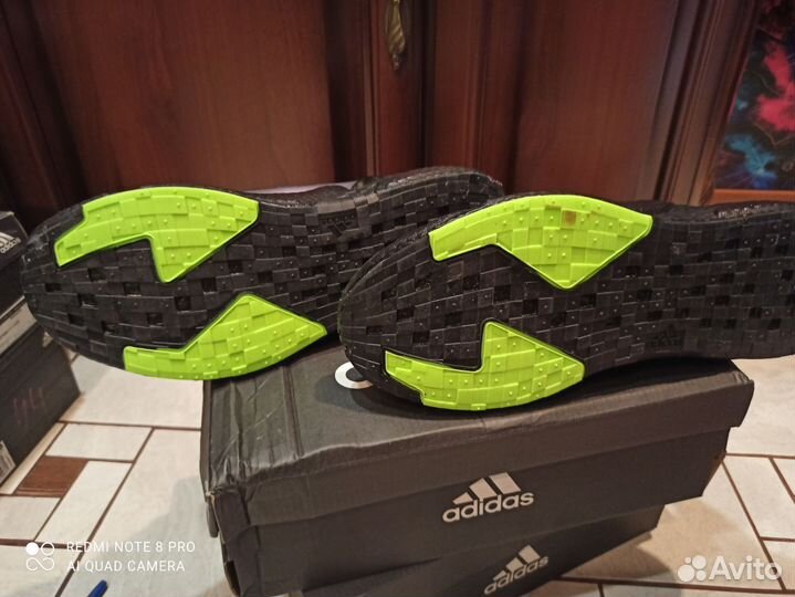Кроссовки Adidas новые
