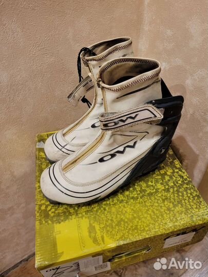 Лыжные ботинки one way