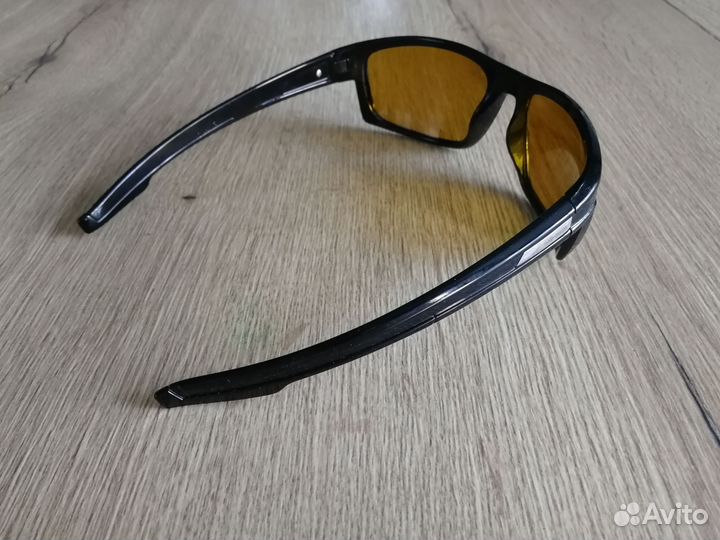 Очки с желтыми линзами