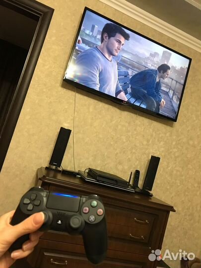 Sony playstation 4 PS4 slim 1tb