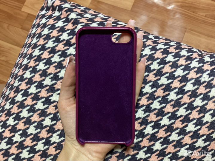 Чехол на iPhone 8