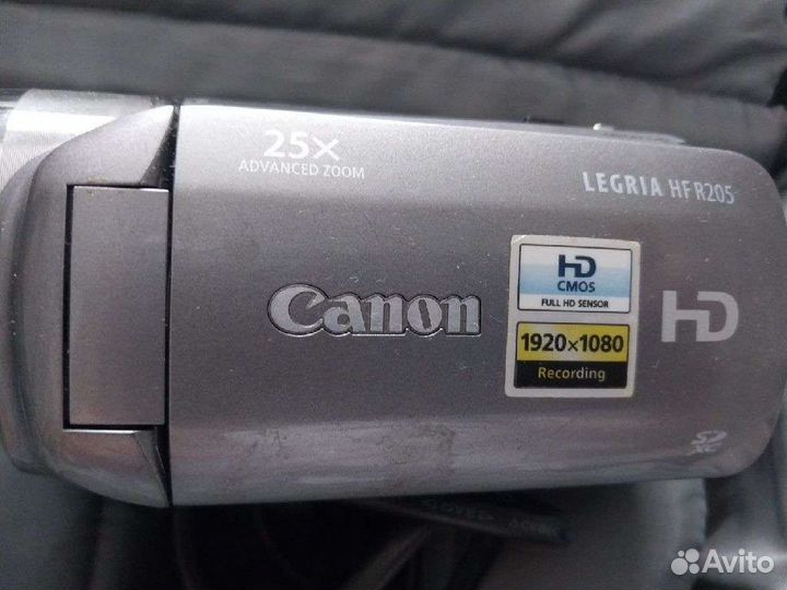 Видеокамера canon