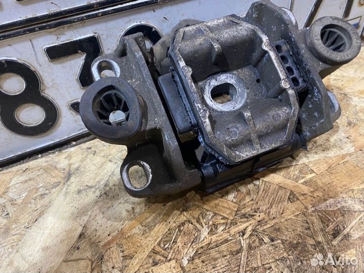 Подушка двигателя Ford Mondeo 3 2.0 2003