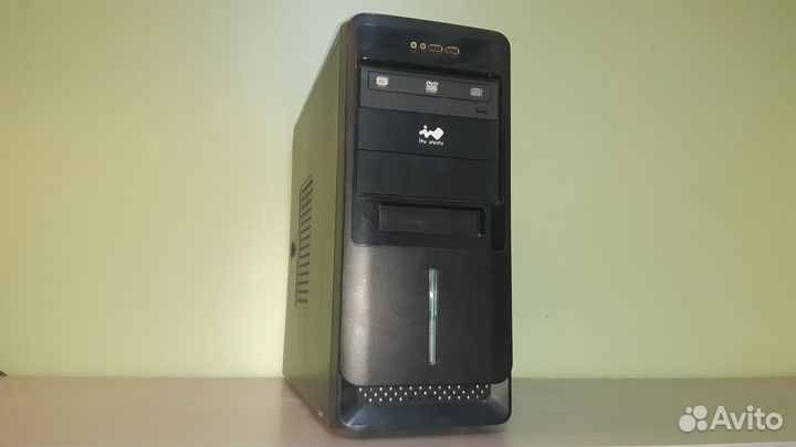 AMD FX 8300 3.3Ghz 8Gb SSD128+500Gb RX-550 2Gb