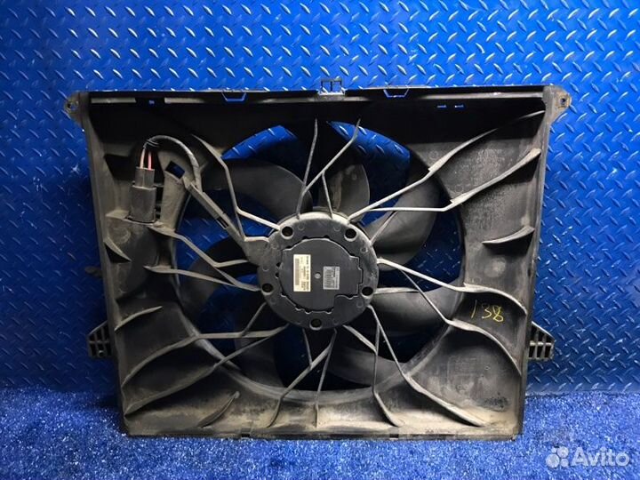 Вентилятор двигателя Mercedes Ml W164