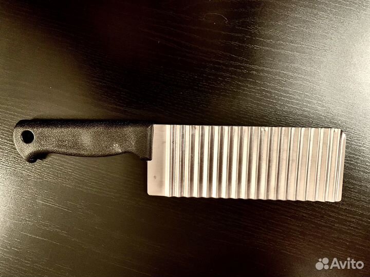 Волнистый нож для фигурной резки. Нож