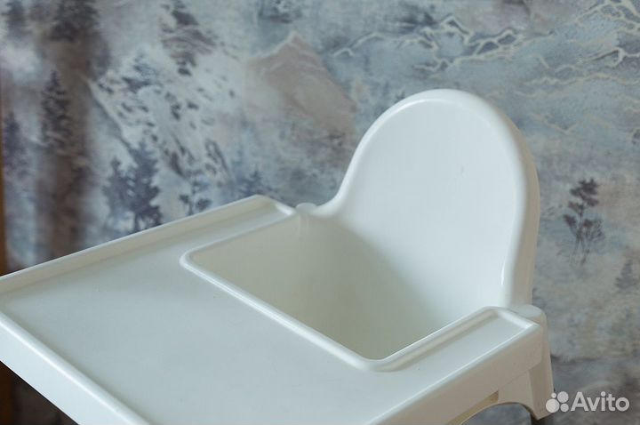 Продам стул для кормления IKEA