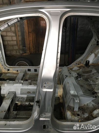 Центральная стойка левая ford focus 2 1.4 мт седан