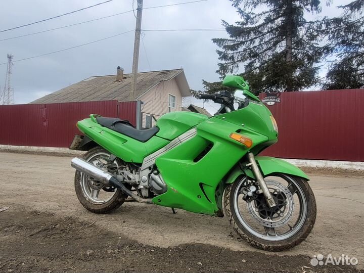 Кавасаки ZZR250