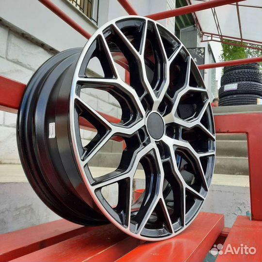 Литые диски 7.0 R17 5*114.3 ET39 D60.1 HF2 Тайота