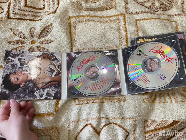 Музыкальные cd диски Rihanna