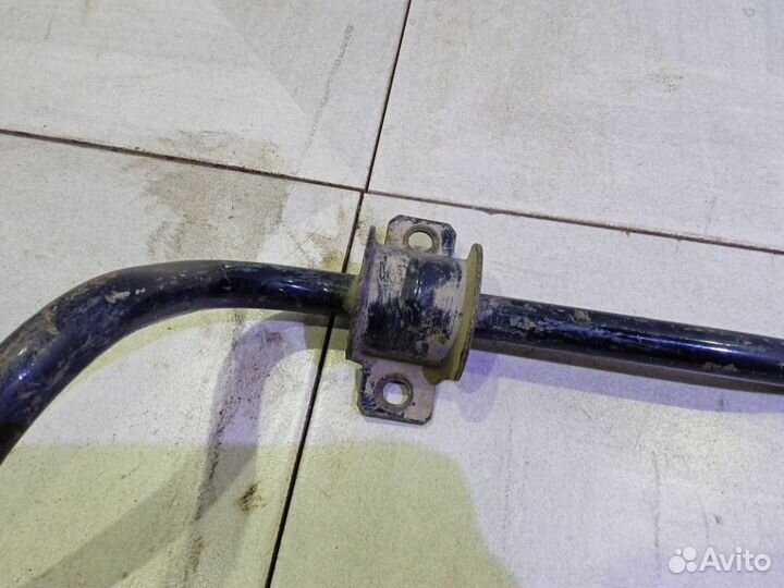 Стабилизатор передний BP4L34151B