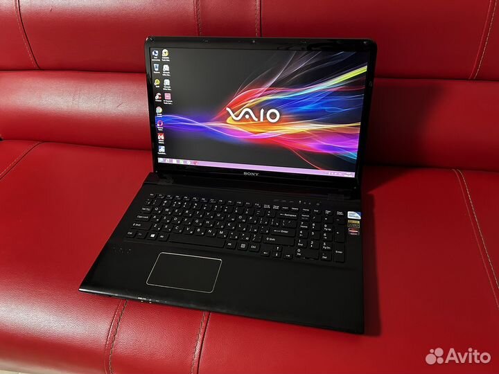 Sony Vaio SVE171 Full HD экран с диагональю 17.3