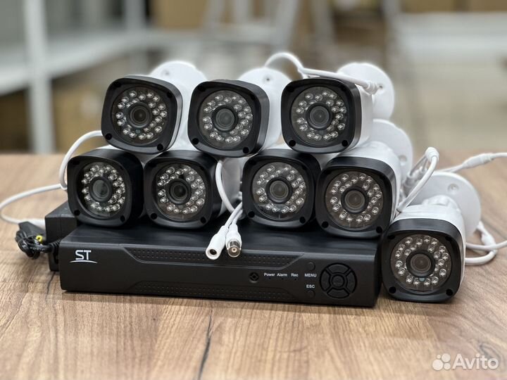 Бу Комплект видеонаблюдения 8 камер