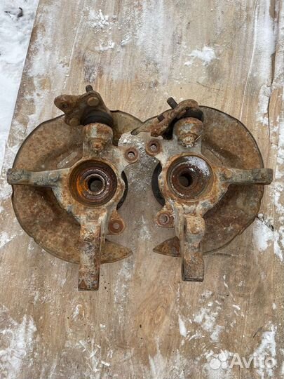 Byd f3 поворотный кулак левый правый