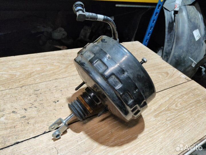 Вакуумный усилитель Mercedes-Benz C-Class W204