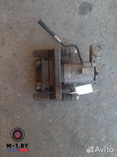 Суппорт тормозной задний правый Renault Megane 3 0