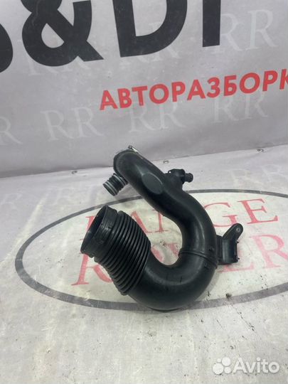 Патрубок воздушного фильтра Land Rover Velar L560