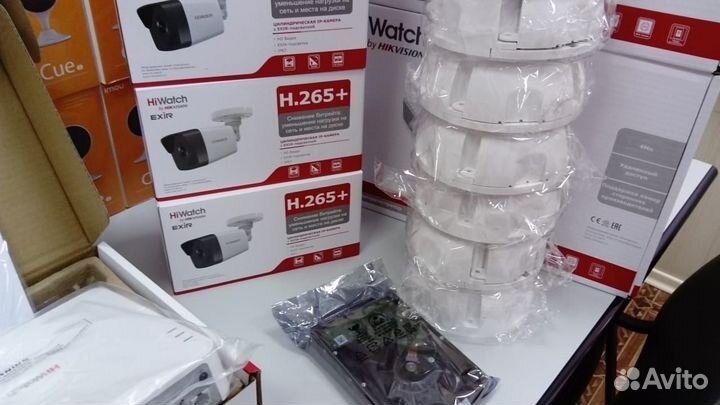 Комплект видеонаблюдения на 8 IP камер 4мп DS-I450