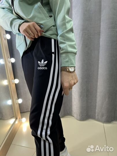 Женский спортивный костюм adidas 40/42/44/46/48/50