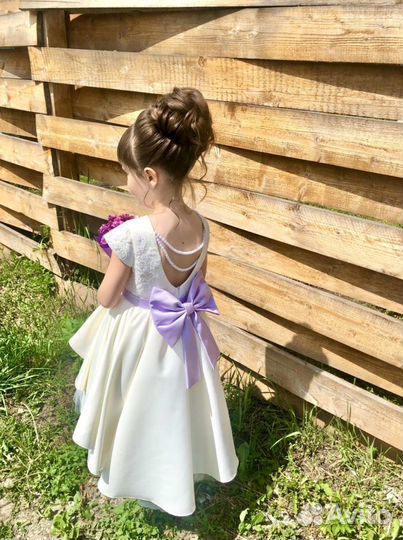 Платье праздничное