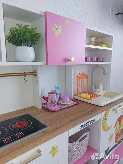 Детская деревянная кухня