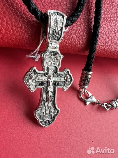 Крест и гайтан