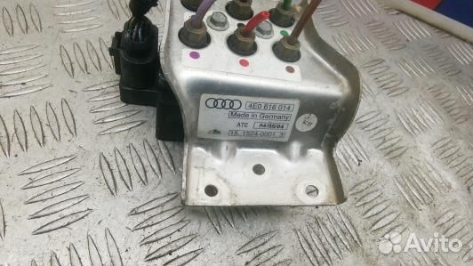 Клапан пневмоподвески audi A8 D3 (LNT04W201)