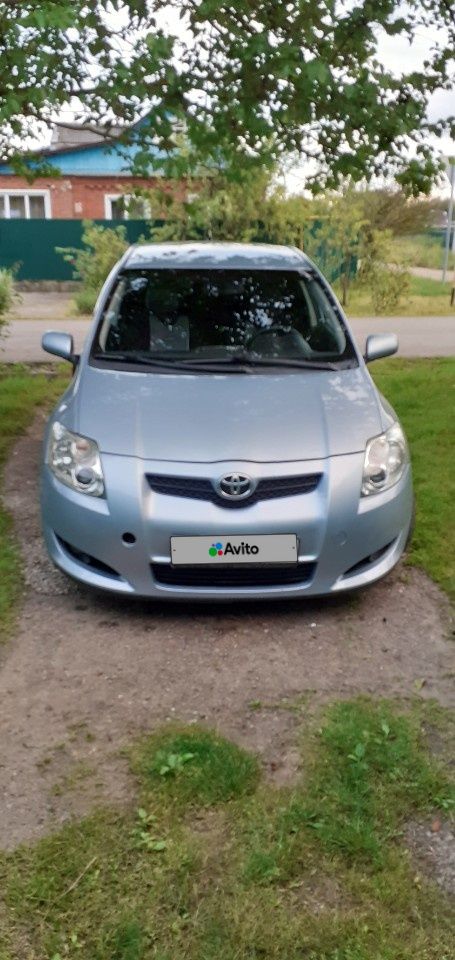 Toyota Auris: фото владельца