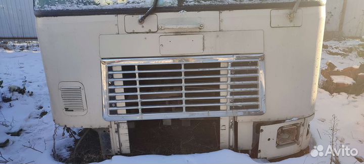 Интернационал 9800 решётка радиатора