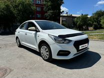 Hyundai Solaris 1.4 AT, 2018, 240 000 км, с пробегом, цена 690 000 руб.