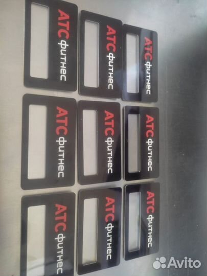 Уф печать на пластике, стекле, плёнке, дереве, пвх